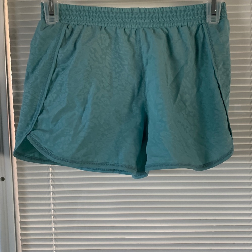 Old Navy Active Teal Leopard Shorts Size (10-12)